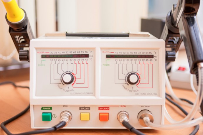 Рейтинг паяльних станцій для професіоналів: Огляд 2025